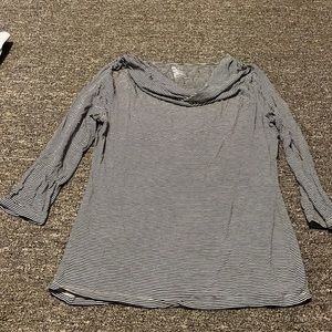 GAP Women's White and Navy Striped Long Sleeve Top